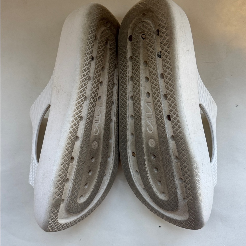 CALIA Carrie Underwood White Slip On Clogs Molded Slides White Size 7 GUC $75 - Picture 5 of 10